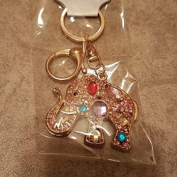 NWT.  Pink Elephants Parade! - Picture 5 of 8